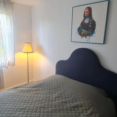 Apartment Synecure Clamart